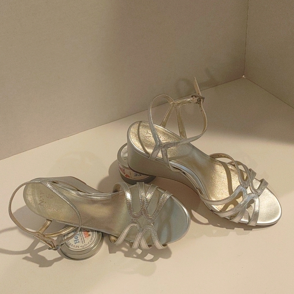 Naturalize 3" Silver Sandals